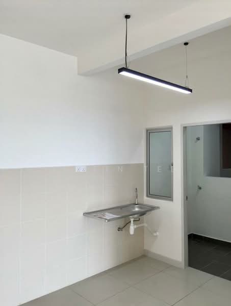 Servis Apartment untuk Disewa di Savanna Executive Suite @ Southville City - Justin Tee - Kitchen - PropertyGuru.com.my