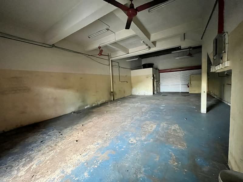 Terrace Factory for Sale in Tampoi (Johor) - Yip . - Interior - PropertyGuru.com.my