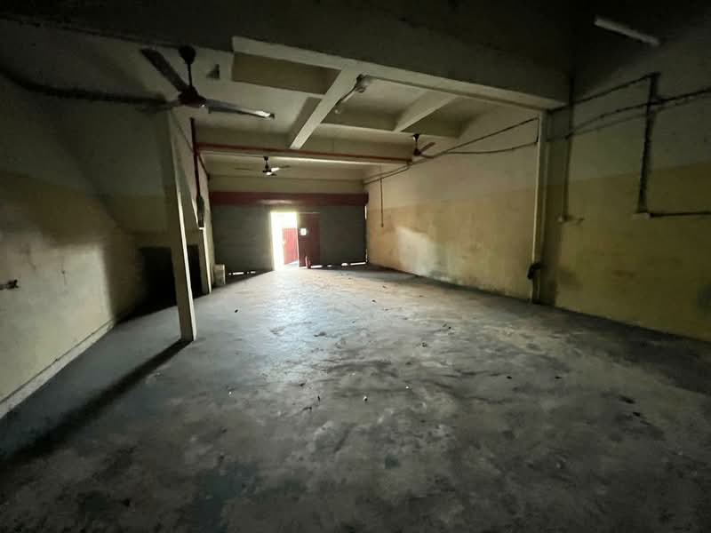 Terrace Factory for Sale in Tampoi (Johor) - Yip . - Interior - PropertyGuru.com.my