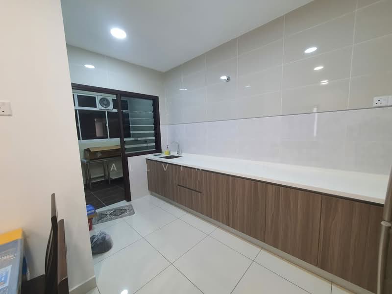 Condominium for Sale at Paraiso Residence @ The Earth - Allvin Teh - Kitchen - PropertyGuru.com.my