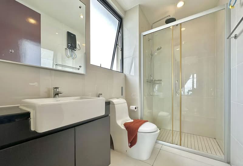 Condominium for Rent at Bay Laurel @ Country Garden Danga Bay - Tok CJ - Bathroom - PropertyGuru.com.my