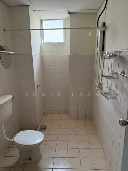 Condominium for Rent at Green Acre - Roger Pang - Bathroom - PropertyGuru.com.my