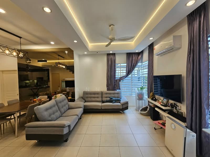 Townhouse for Sale in D'alpinia (Puchong) - Jeanne Hor - Living Room - PropertyGuru.com.my