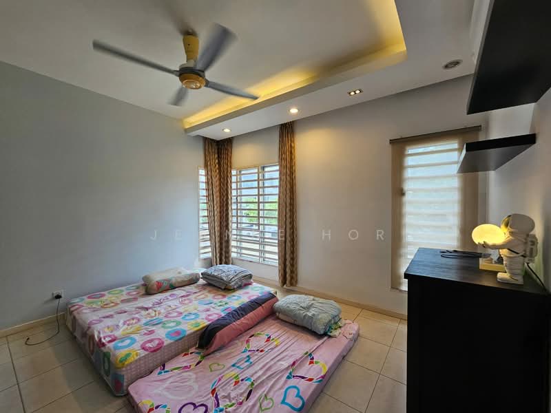 Townhouse for Sale in D'alpinia (Puchong) - Jeanne Hor - Master Bedroom  - PropertyGuru.com.my
