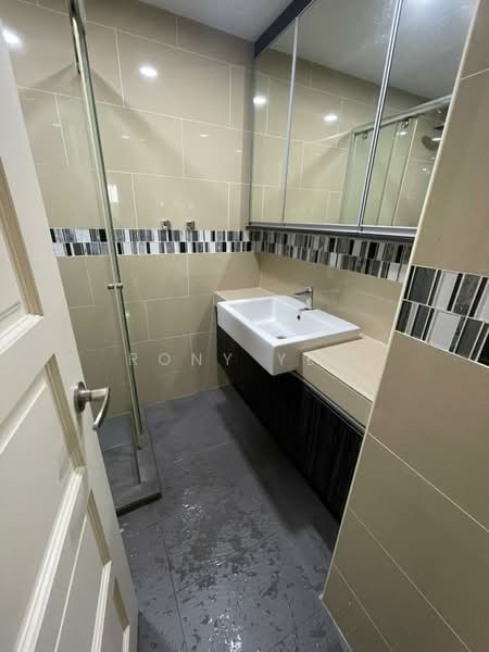 Condominium for Rent at Robson Condominium - Rony Yeo - Bathroom - PropertyGuru.com.my