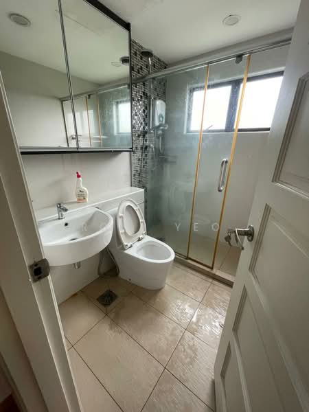 Condominium for Rent at Robson Condominium - Rony Yeo - Bathroom - PropertyGuru.com.my