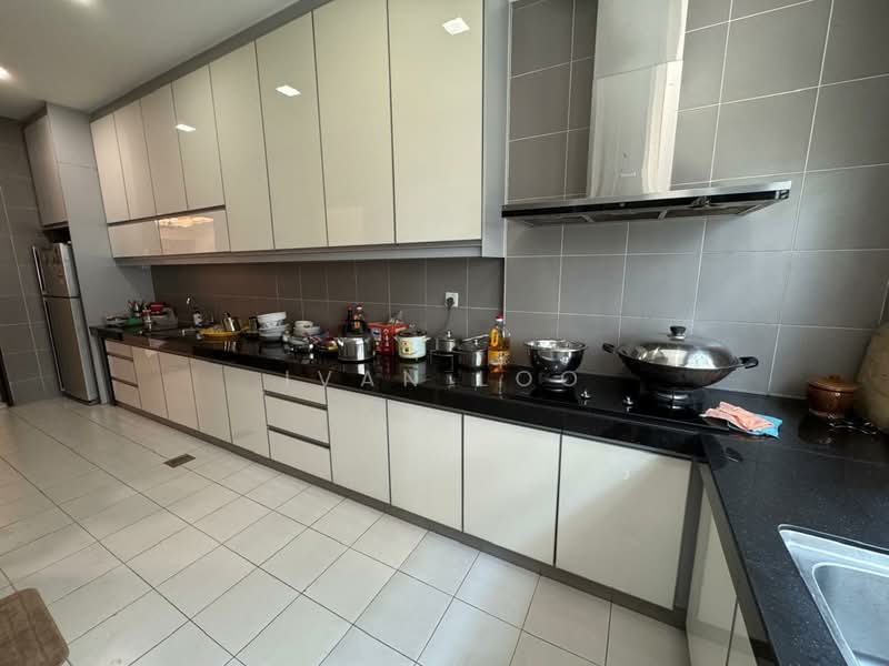 2.5-storey Terraced House for Rent in Sutera Damansara (Damansara Damai) - Ivan Loo - Kitchen - PropertyGuru.com.my