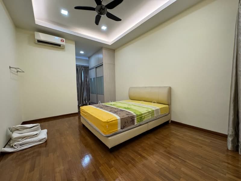 2.5-storey Terraced House for Rent in Sutera Damansara (Damansara Damai) - Ivan Loo - Bedroom - PropertyGuru.com.my