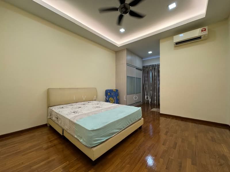2.5-storey Terraced House for Rent in Sutera Damansara (Damansara Damai) - Ivan Loo - Bedroom - PropertyGuru.com.my