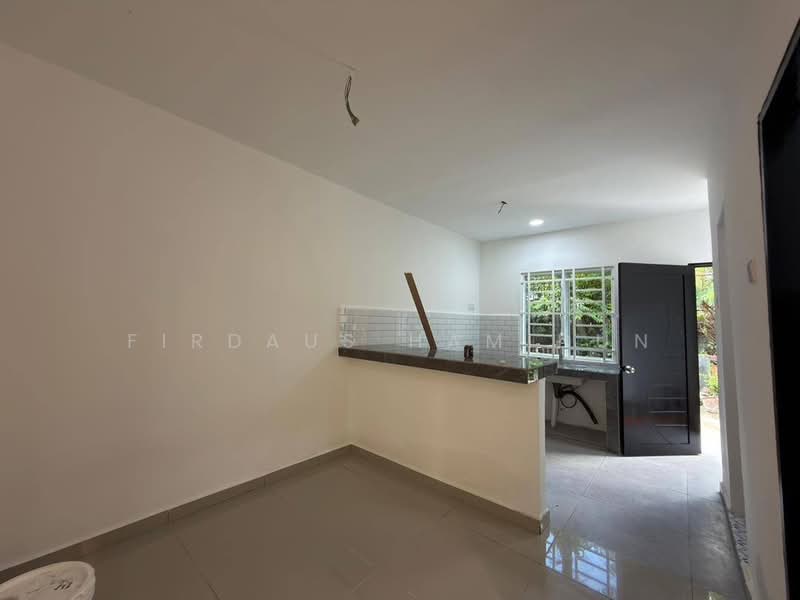 Taman Kantan Permai untuk Untuk Dijual - RM 350,000, Mac 2026 - Kitchen - PropertyGuru.com.my