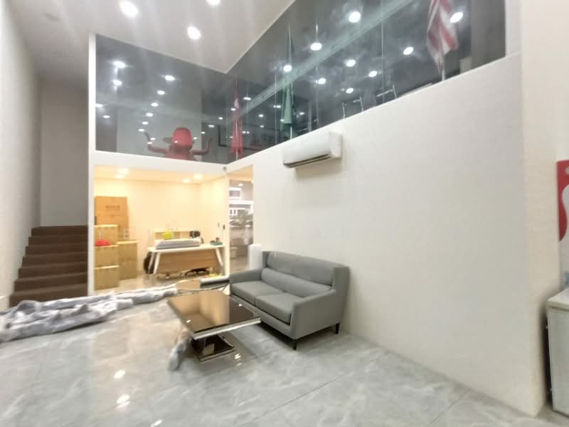 Retail Office for Sale in Jalan Klang Lama (Old Klang Road) (Kuala Lumpur) - Felicia Lau Sao Yin - Interior - PropertyGuru.com.my