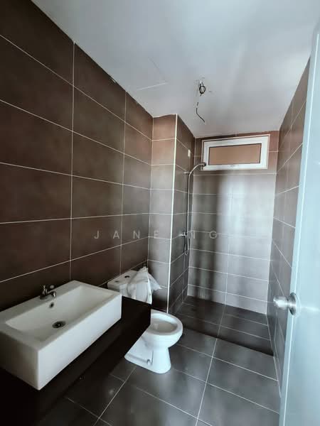 Orange Regency untuk Untuk Dijual - RM 700,000, Mac 2026 - Bathroom - PropertyGuru.com.my