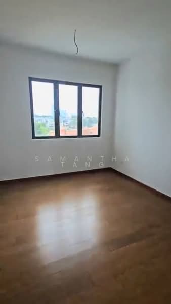 Apartment for Sale at Ponderosa Lakeside Apartment - Samantha Tang - Bedroom - PropertyGuru.com.my