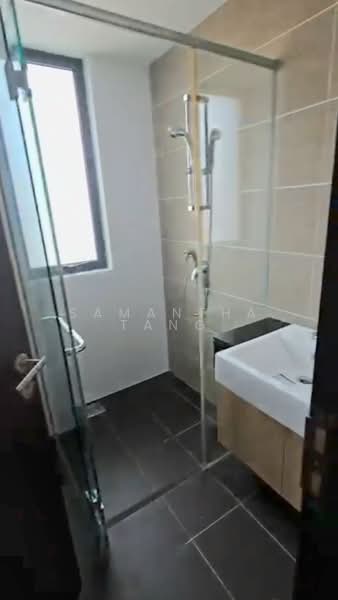 Apartment for Sale at Ponderosa Lakeside Apartment - Samantha Tang - Bathroom - PropertyGuru.com.my