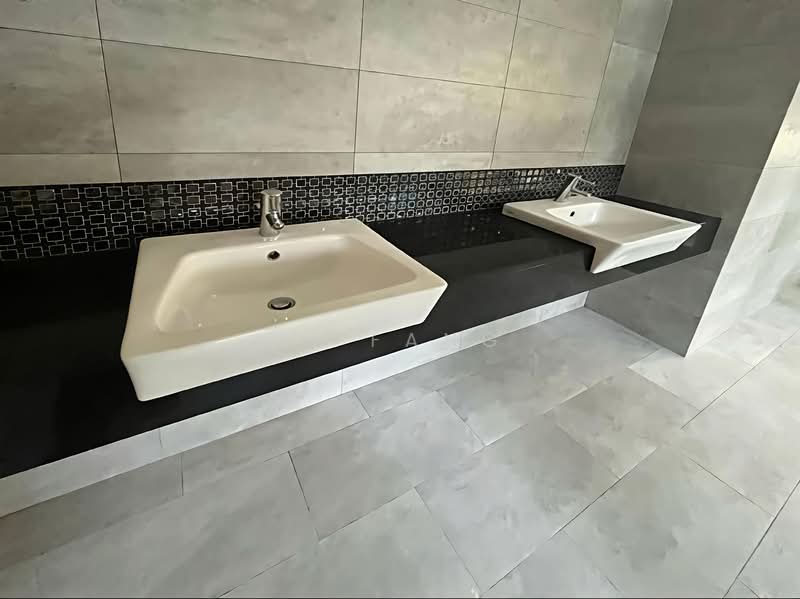 Semi-Detached House for Sale in Tanjung Bungah (Penang) - Li Fang - Bathroom - PropertyGuru.com.my