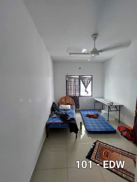2.5-storey Terraced House for Sale in Setia Utama (Setia Alam) - Hao Kai Khaw - Bedroom - PropertyGuru.com.my