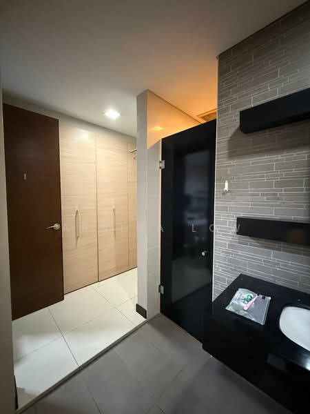 Condominium for Sale at Hampshire Residences - Arnica Low - Bathroom - PropertyGuru.com.my