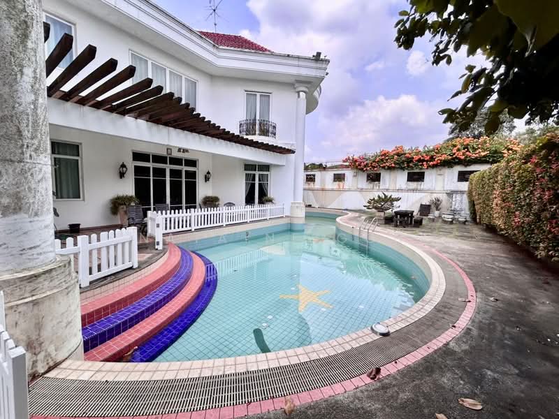 Bungalow for Sale in Taman Stulang Laut (Johor Bahru) - Nataine Goh - Exterior - PropertyGuru.com.my