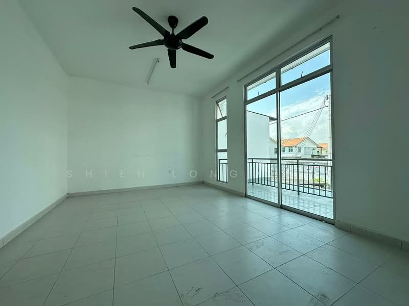 Taman Pulai Mutiara untuk Untuk Dijual - RM 568,000, Mac 2026 - Balcony - PropertyGuru.com.my