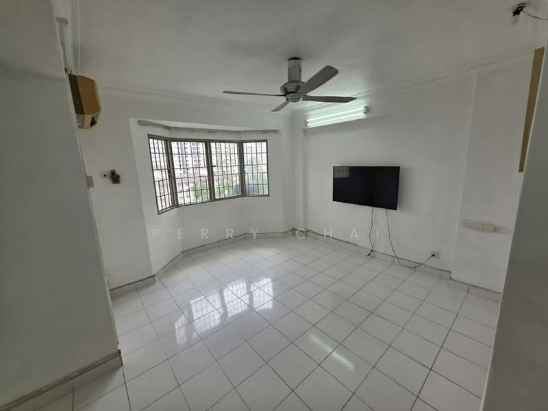 Aman Dua untuk Untuk Disewa - RM 1,100 /bulan, Mac 2026 - Living Room - PropertyGuru.com.my