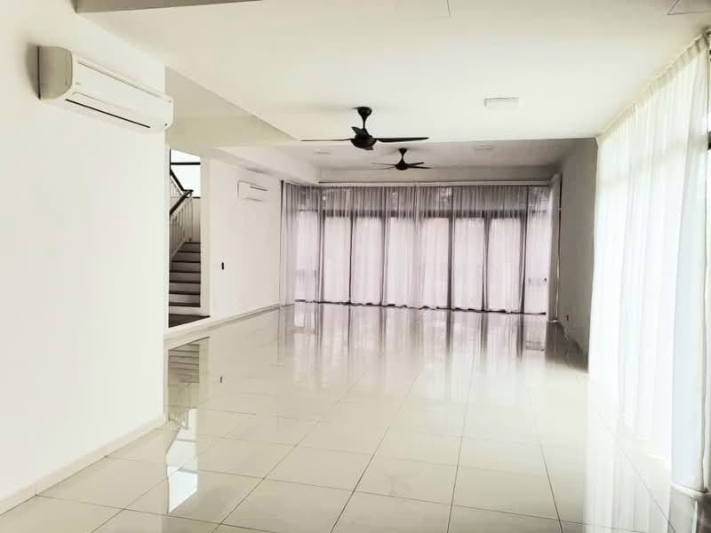 Zero-Lot Bungalow for Sale in Setia Ecohill (Semenyih) - Isaac Sim - Living Room - PropertyGuru.com.my