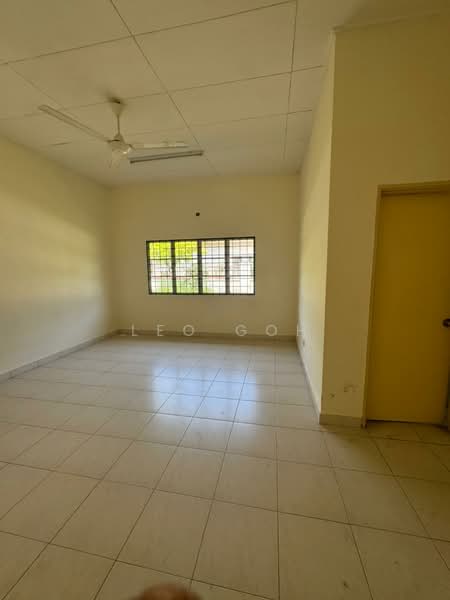 Seremban 2 Park Avenue Single Storey Bungalow 5,500+ sqft untuk Untuk Disewa - RM 1,800 /bulan, Mac 2026 - Interior - PropertyGuru.com.my