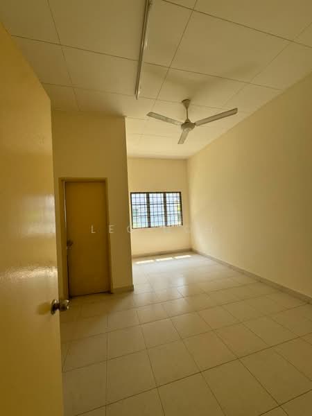 Seremban 2 Park Avenue Single Storey Bungalow 5,500+ sqft untuk Untuk Disewa - RM 1,800 /bulan, Mac 2026 - Interior - PropertyGuru.com.my