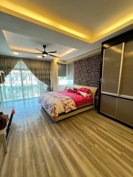 Semi-Detached House for Sale in Bandar Seri Alam (Masai) - Jason Tan - Bedroom - PropertyGuru.com.my