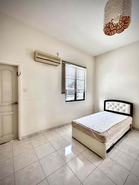 Tanjung Park Condominium untuk Untuk Dijual - RM 1,000,000, Mac 2026 - Bedroom - PropertyGuru.com.my