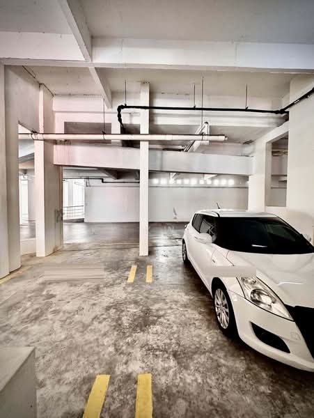 Tanjung Park Condominium untuk Untuk Dijual - RM 1,000,000, Mac 2026 - Car Park - PropertyGuru.com.my