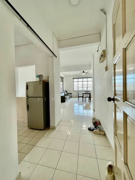 Villa Bestari Apartment untuk Untuk Dijual - RM 330,000, Mac 2026 - Entrance - PropertyGuru.com.my