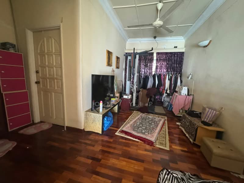 Bungalow for Sale in Rawang (Selangor) - Tom Yip - Living Room - PropertyGuru.com.my