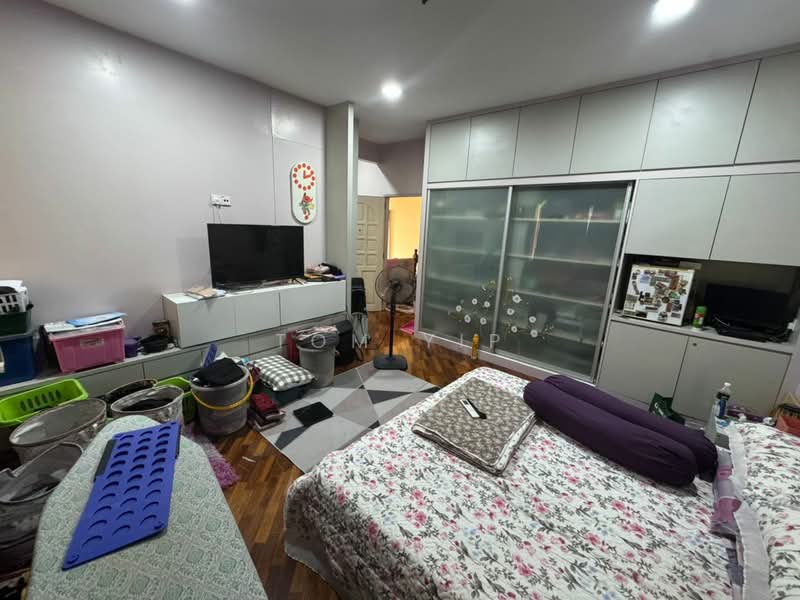 Bungalow for Sale in Rawang (Selangor) - Tom Yip - Bedroom - PropertyGuru.com.my