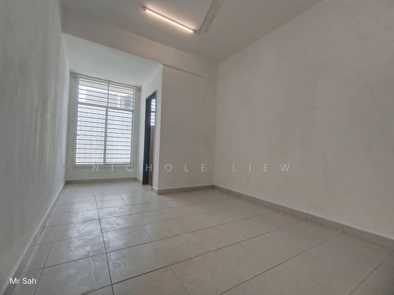 2-storey Terraced House for Sale in Taman Bangi Avenue (Bangi) - Nichole Liew - Interior - PropertyGuru.com.my