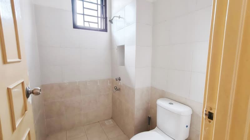 Cluster House for Sale in Johor Bahru (Johor) - Stella Chia - Bathroom - PropertyGuru.com.my