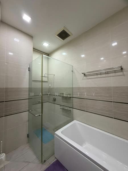 Condominium for Sale at KSL D'Esplanade Residence - Wayne Tey - Bathroom - PropertyGuru.com.my