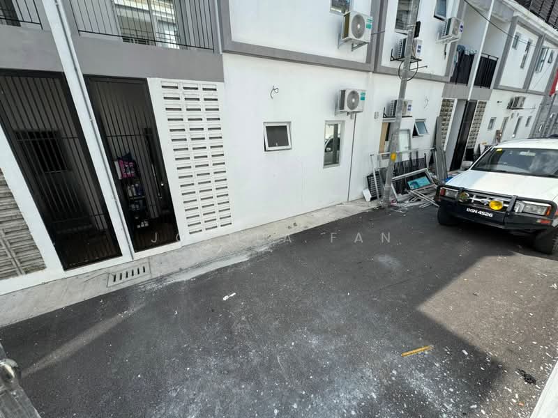 Terraced House for Rent in Kampung Selangor Dredging (Dengkil) - Joshua Fan - Exterior - PropertyGuru.com.my