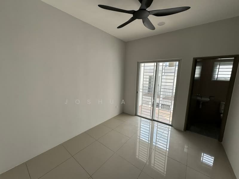 Terraced House for Rent in Kampung Selangor Dredging (Dengkil) - Joshua Fan - Interior - PropertyGuru.com.my