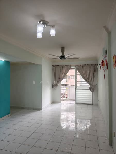 Apartment for Sale at Pangsapuri Bayu - Raymond Wong - Living Room - PropertyGuru.com.my