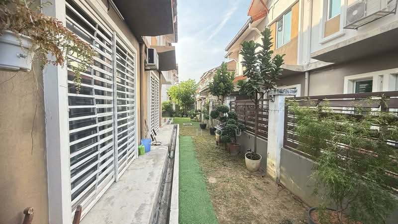 Anjung Suasana untuk Untuk Dijual - RM 830,000, Mac 2026 - Exterior - PropertyGuru.com.my