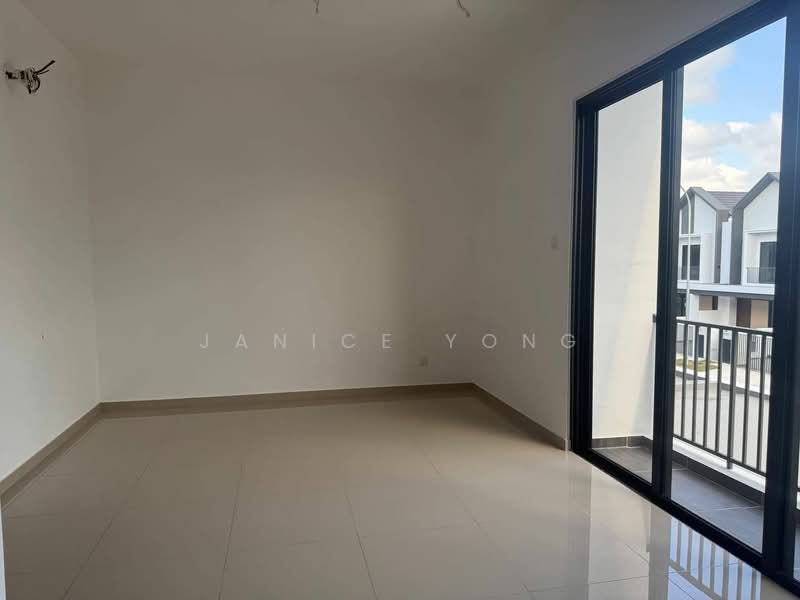 2-storey Terraced House for Rent in Bandar Dato Onn (Tebrau) - Janice Yong - Balcony - PropertyGuru.com.my