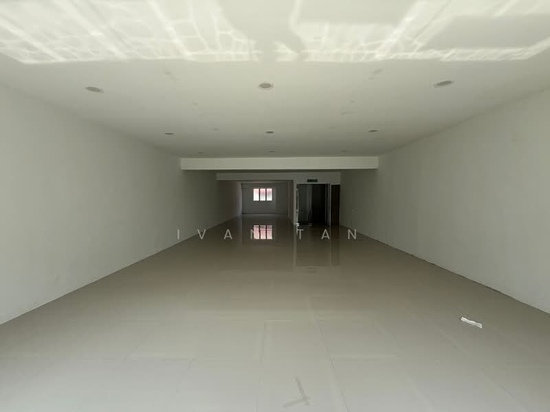 Shop for Rent in Taman Desa (Kuala Lumpur) - Ivan Tan - Interior - PropertyGuru.com.my