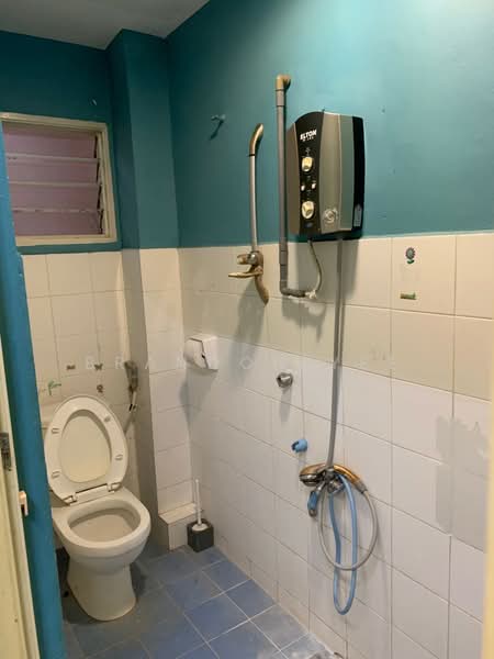Rumah Teres 2 Tingkat untuk Disewa di Taman Puncak Jalil (Seri Kembangan) - Brandon Yee - Bathroom - PropertyGuru.com.my