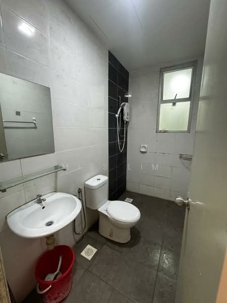 Service Residence for Rent at Bsp Skypark - MISS LIM - Bathroom - PropertyGuru.com.my