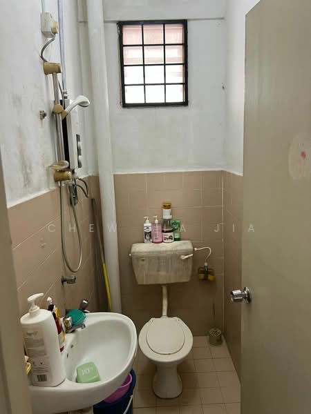 Taman Bukit Jaya untuk Untuk Dijual - RM 520,000, Mac 2026 - Bathroom - PropertyGuru.com.my