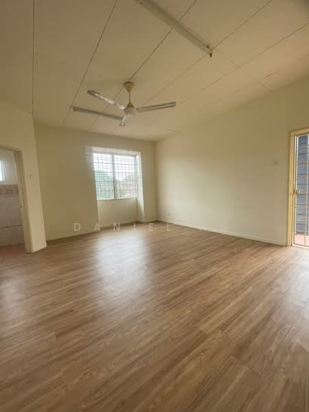 Rumah Teres 2 Tingkat untuk Dijual di Taman Segar Perdana (Cheras) - Daniel Ng - Living Room - PropertyGuru.com.my
