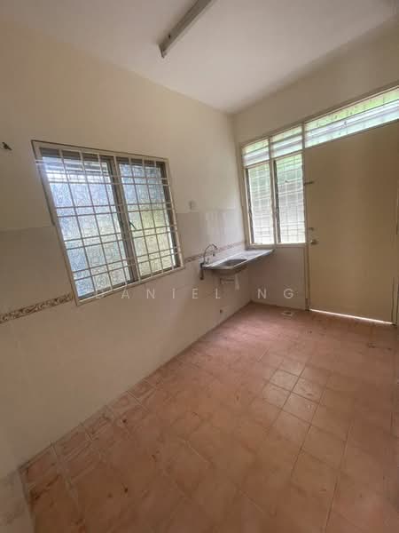 Rumah Teres 2 Tingkat untuk Dijual di Taman Segar Perdana (Cheras) - Daniel Ng - Kitchen - PropertyGuru.com.my