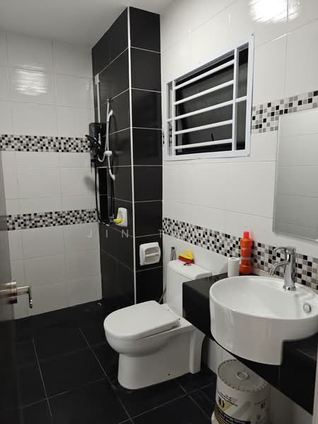 Sky View untuk Untuk Disewa - RM 1,800 /bulan, Apr 2026 - Bathroom - PropertyGuru.com.my