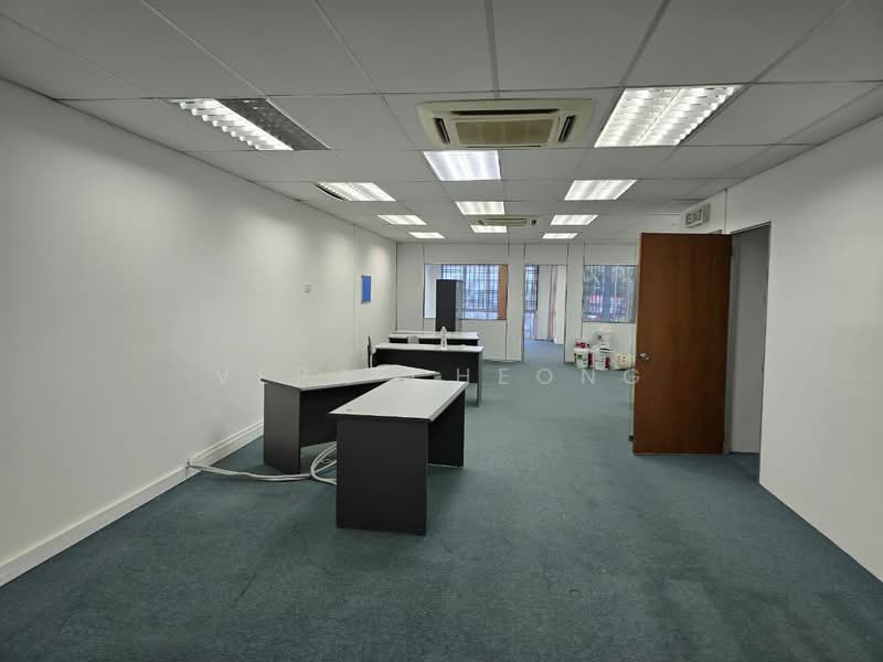 Shop / Office for Rent in Taman Molek (Johor Bahru) - Vera Cheong - Interior - PropertyGuru.com.my
