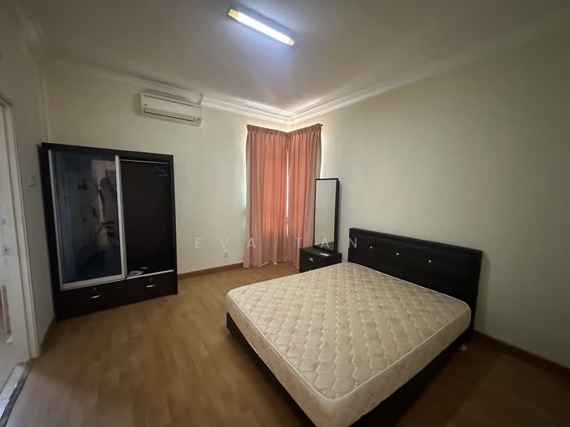 Semi-Detached House for Rent in Taman Austin Perdana (Tebrau) - Eva Tan - Bedroom - PropertyGuru.com.my